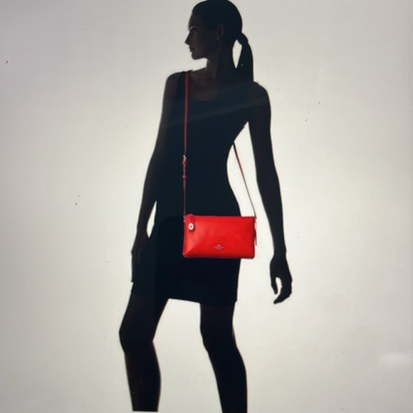 Coach Smith Crosby Red Silvertone Hardware Double Zip Leather Crossbody - Picture 2 of 16